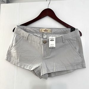 Hollister classic shorts, light grey size 7